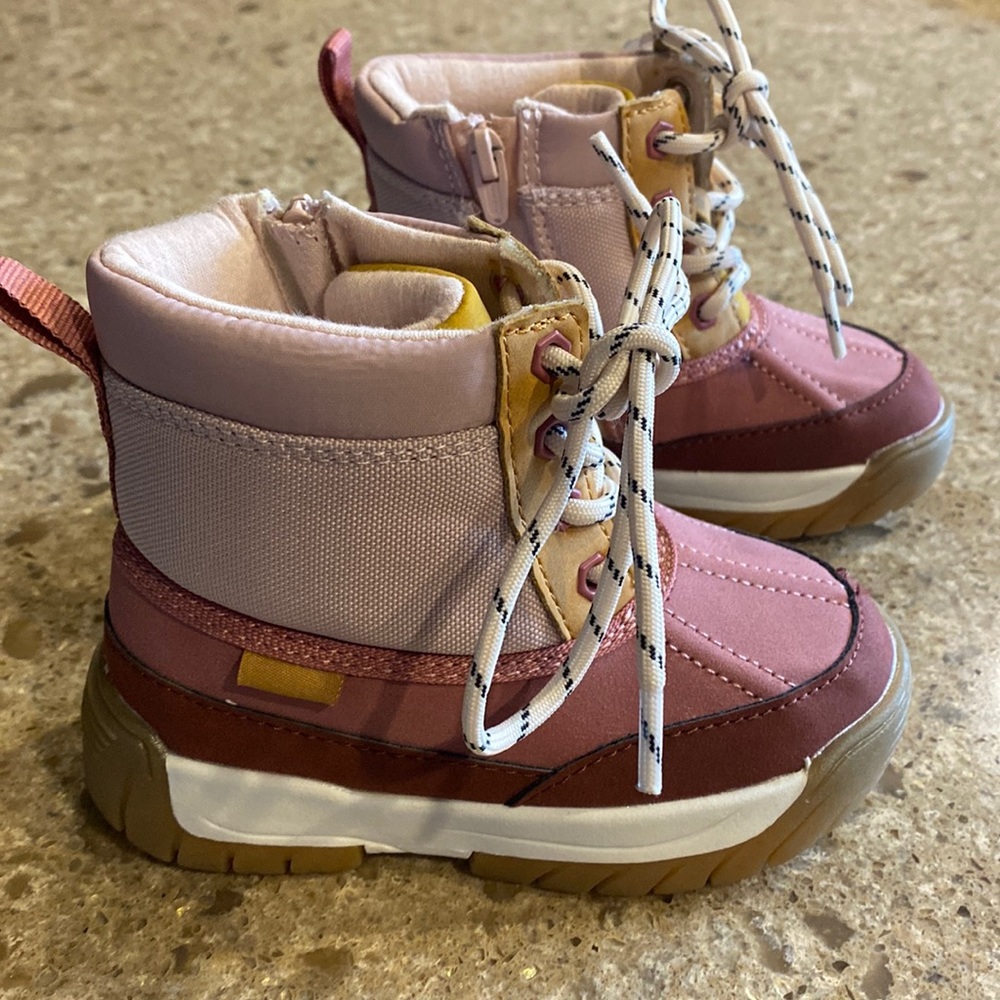 Zara Boots Size 6 Toddler